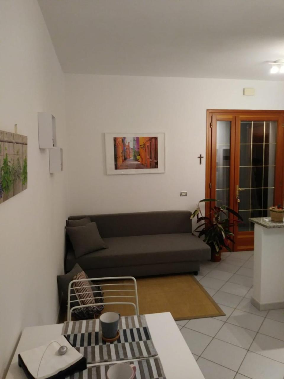 Angy House Apartment Iolanda di Savoia Luaran gambar